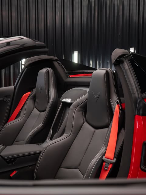 CHEVROLET CORVETTE 1LT CONVERSÍVEL - Imagem 18