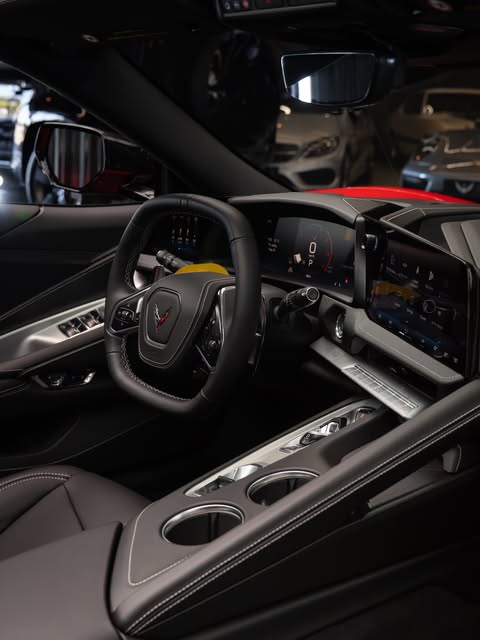 CHEVROLET CORVETTE 1LT CONVERSÍVEL - Imagem 4