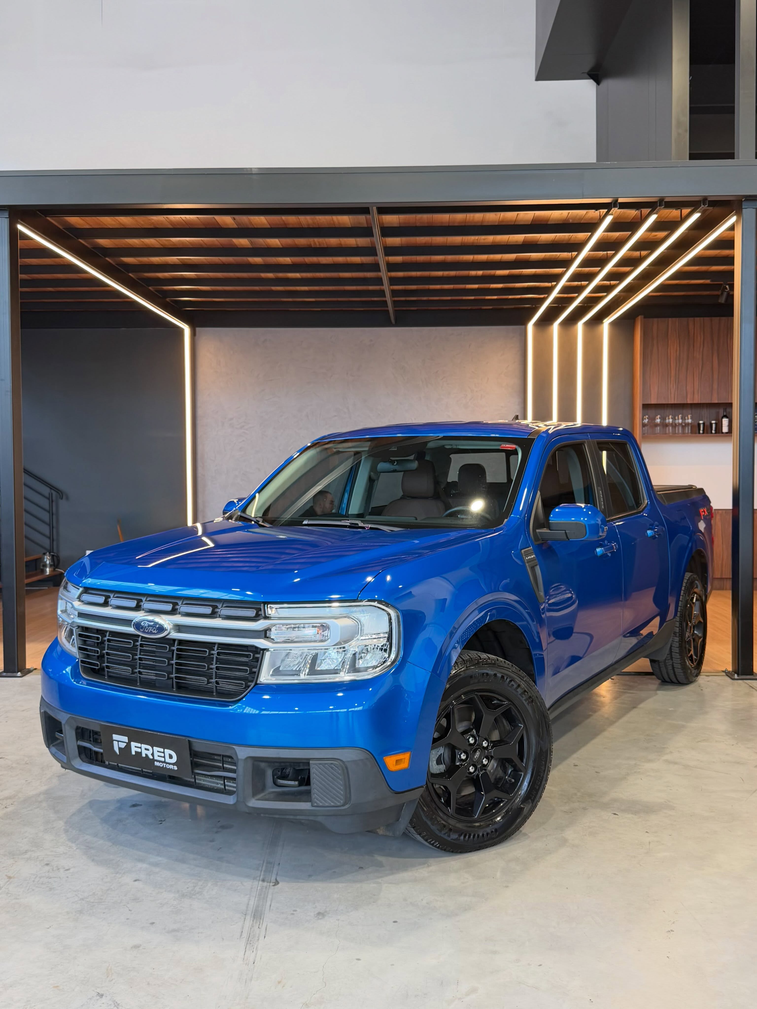 FORD MAVERICK LARIAT FX4 - Imagem 1