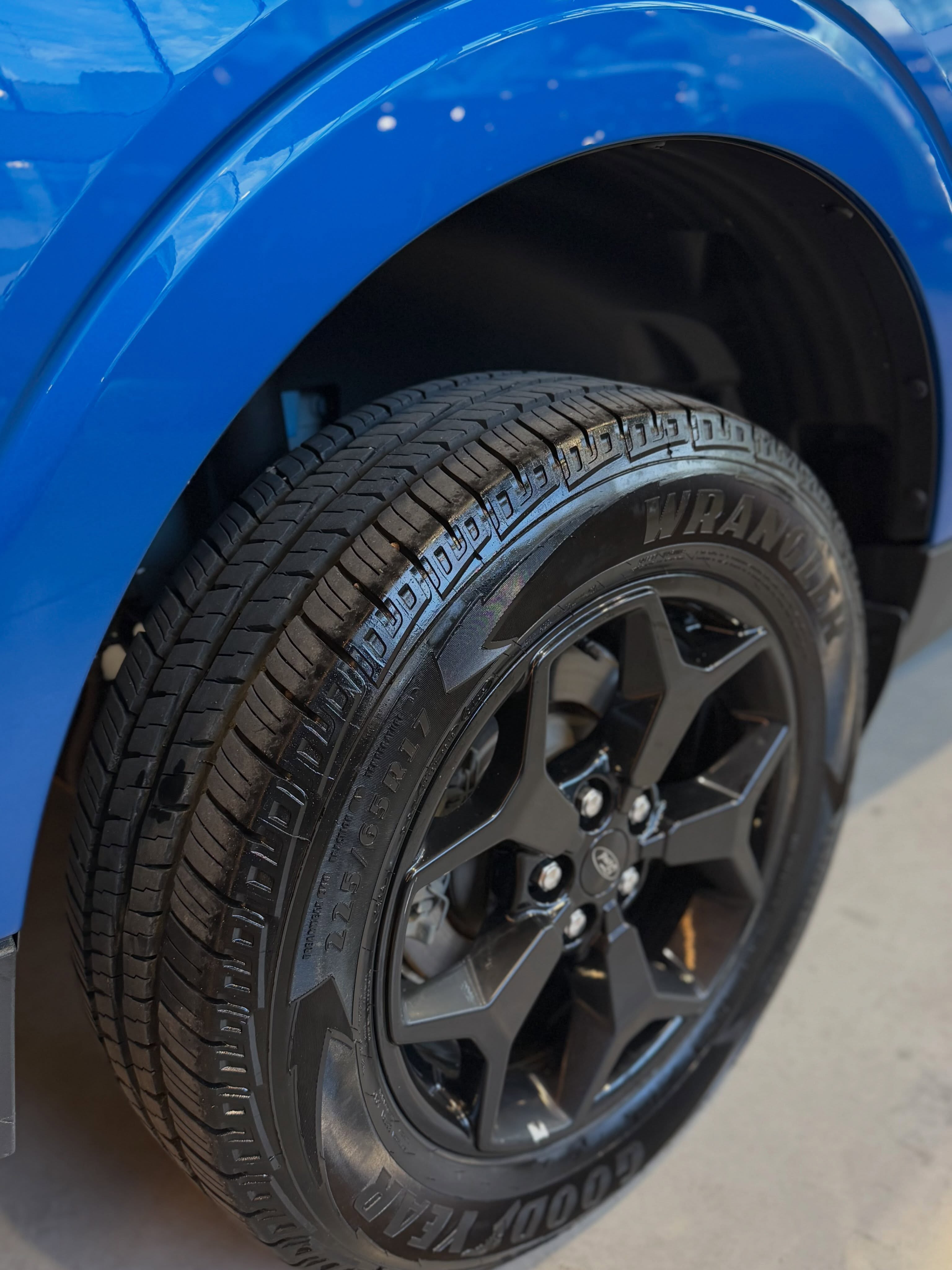 FORD MAVERICK LARIAT FX4 - Imagem 7