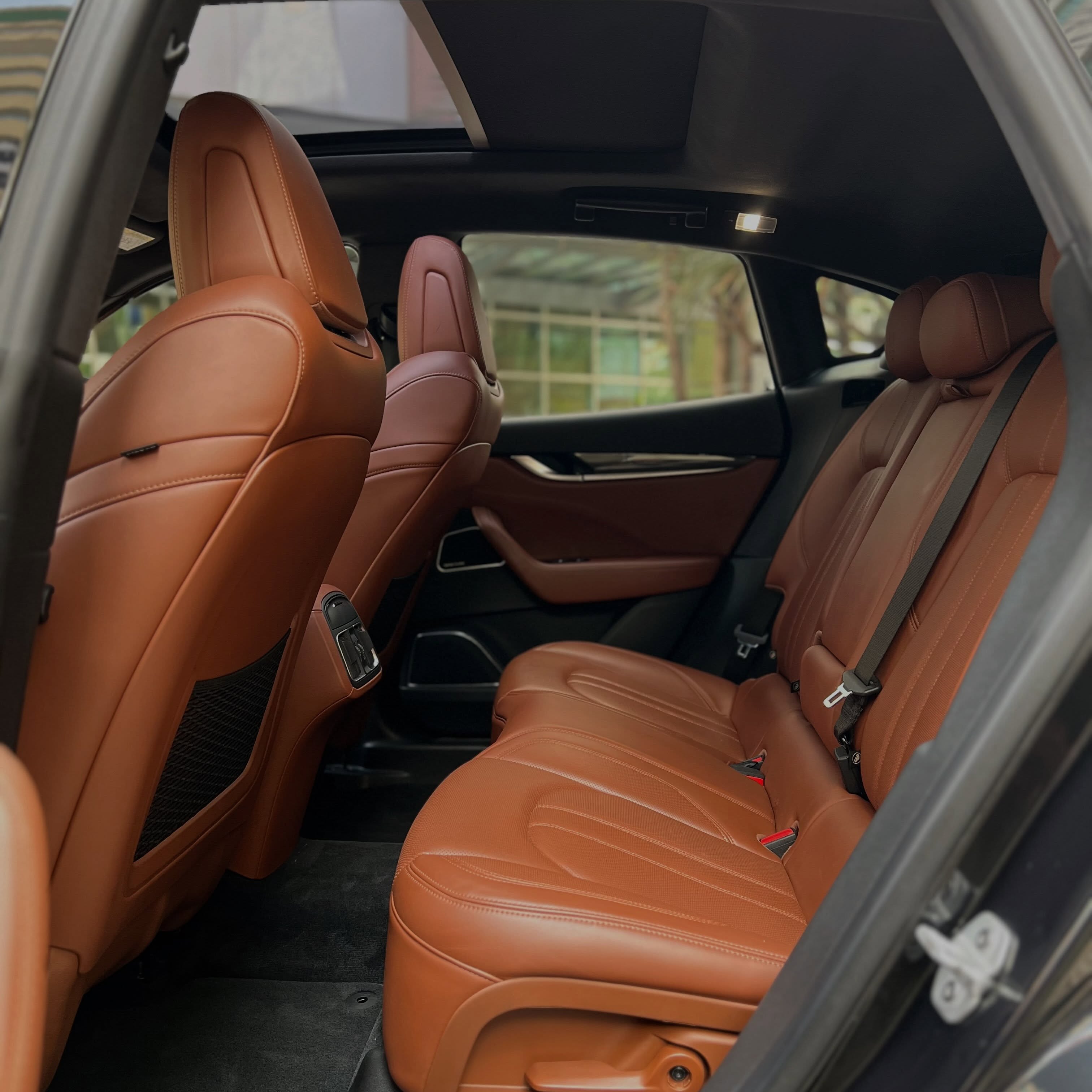 MASERATI LEVANTE S Q4 - Imagem 9