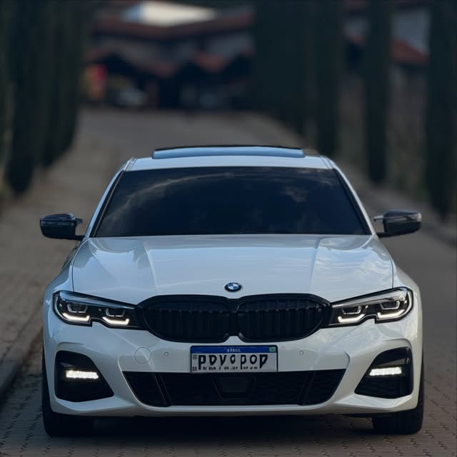 BMW 320I M SPORT - Imagem 12