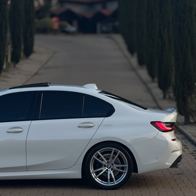 BMW 320I M SPORT - Imagem 5