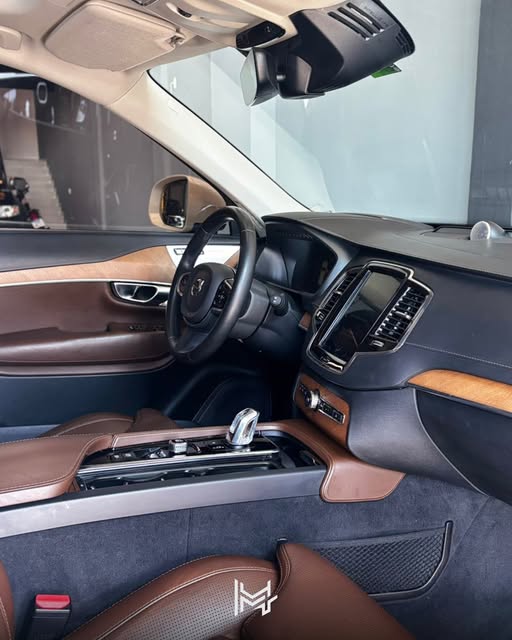 VOLVO XC 90 T-8 INSCRIPT - Imagem 3
