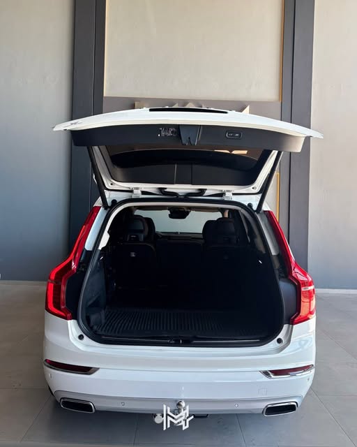 VOLVO XC 90 T-8 INSCRIPT - Imagem 9