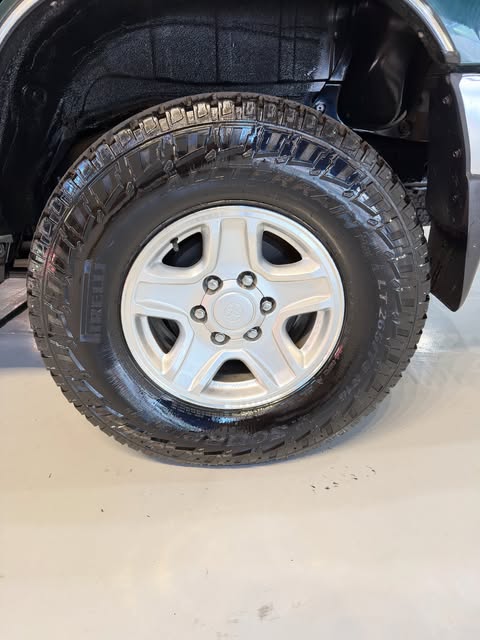 TOYOTA HILUX SW4 - Imagem 8