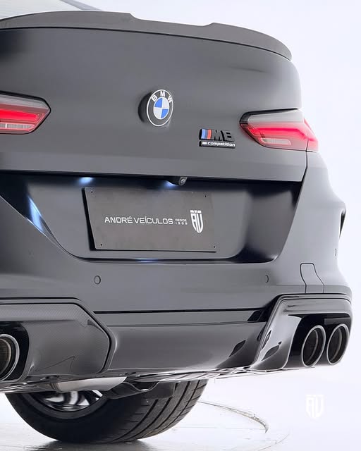 BMW M8 COMPETITION - Imagem 5