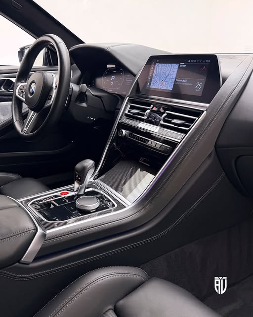 BMW M8 COMPETITION - Imagem 8