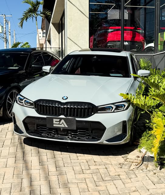 BMW 320I M SPORT - Imagem 2
