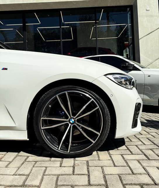 BMW 320I M SPORT - Imagem 15
