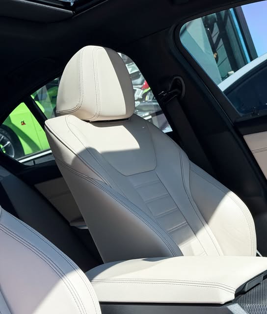 BMW 320I M SPORT - Imagem 9