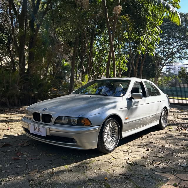 BMW 525I - Imagem 2