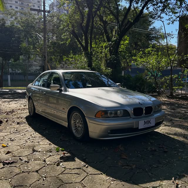 BMW 525I - Imagem 4