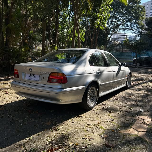 BMW 525I - Imagem 9