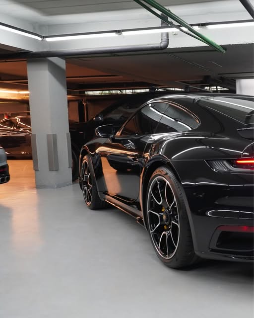 PORSCHE 911 - Imagem 8