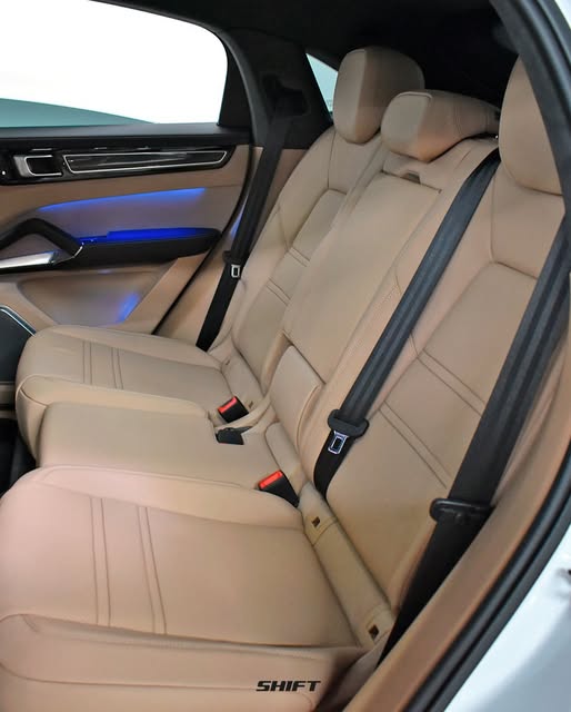 PORSCHE CAYENNE COUPÉ TURBO S E-HYBRID - Imagem 7