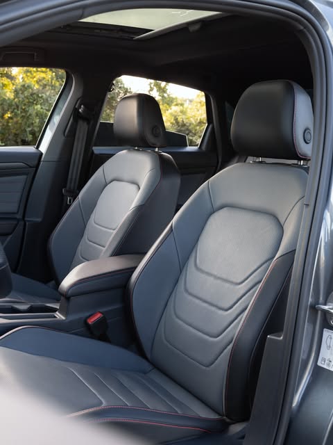 VOLKSWAGEN JETTA GLI - Imagem 5