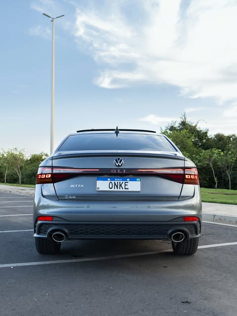 VOLKSWAGEN JETTA GLI - Imagem 7