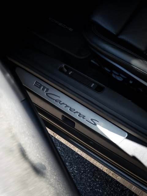 PORSCHE 911 CARRERA S - Imagem 18