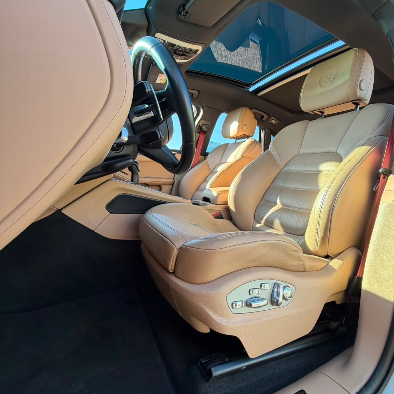 PORSCHE MACAN T - Imagem 8