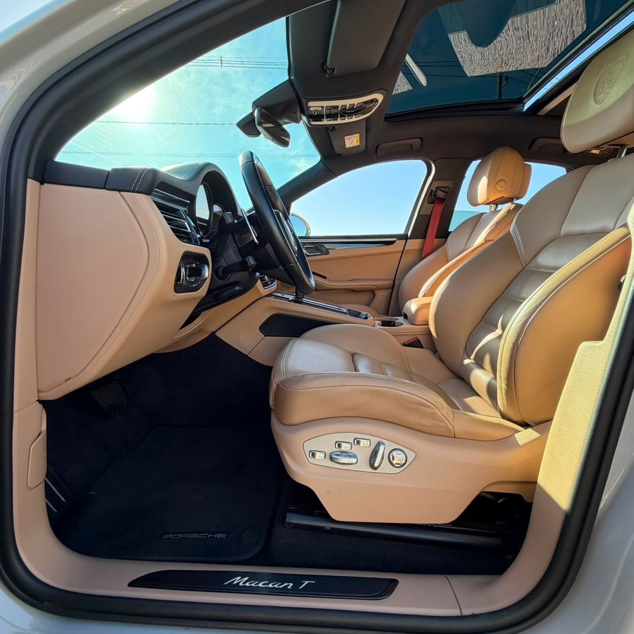 PORSCHE MACAN T - Imagem 9