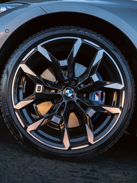 BMW 320I M SPORT - Imagem 15