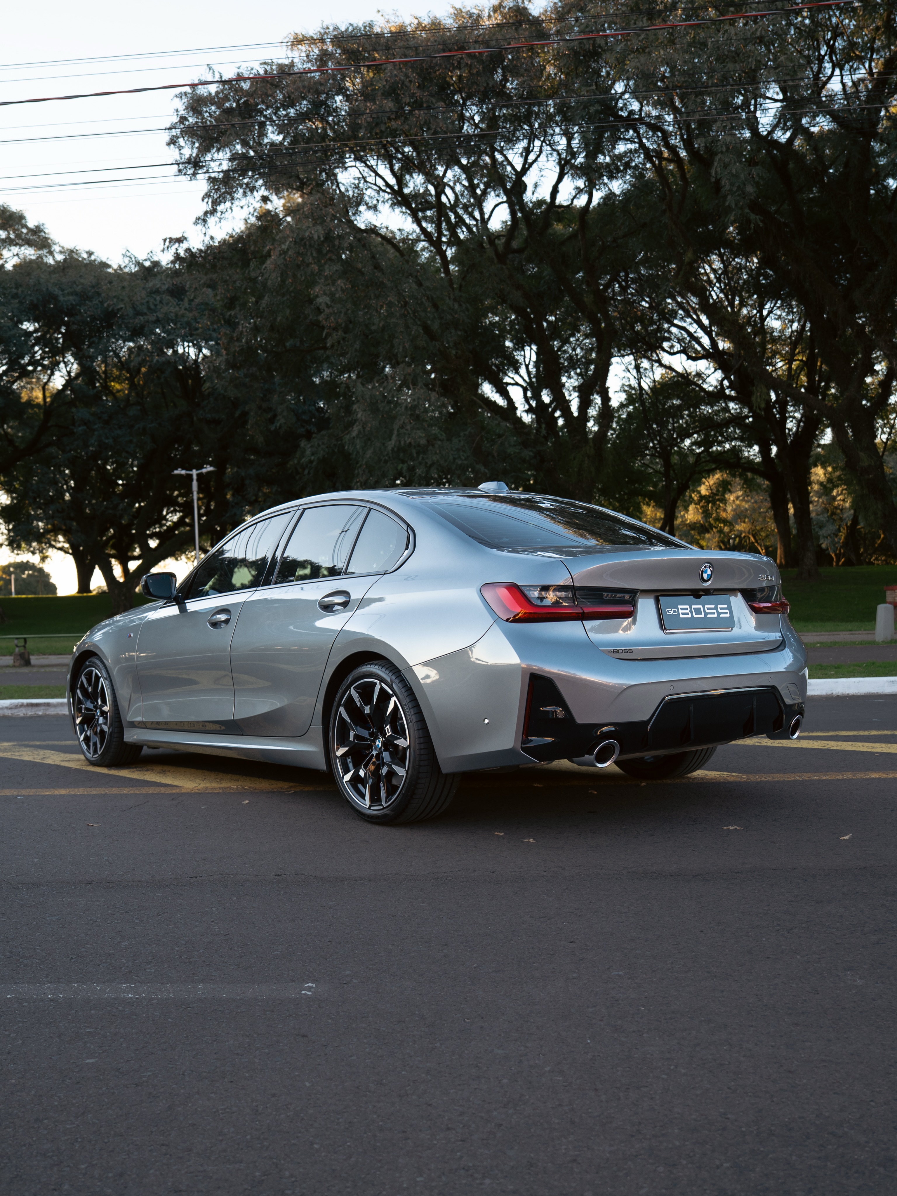 BMW 320I M SPORT - Imagem 3
