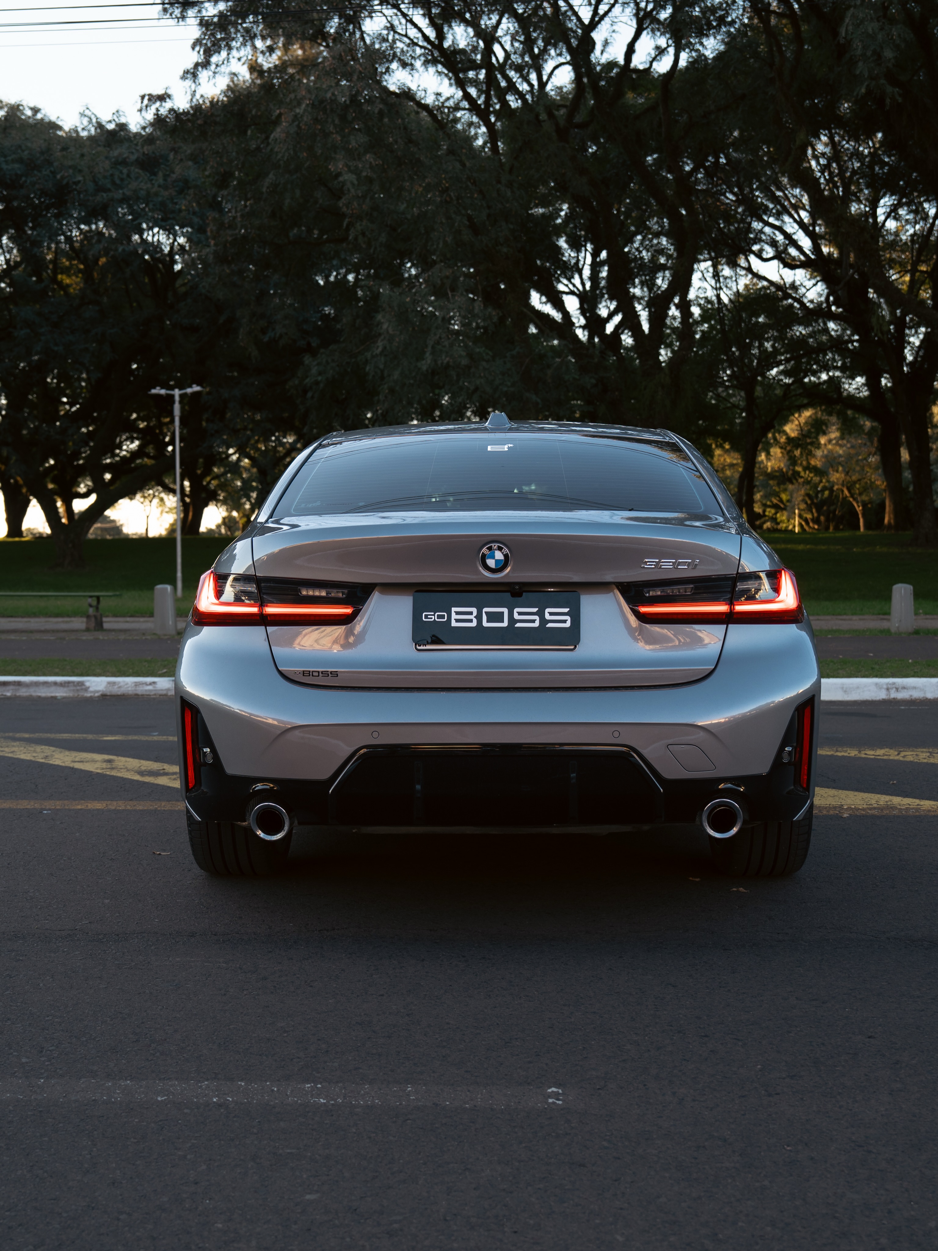 BMW 320I M SPORT - Imagem 4