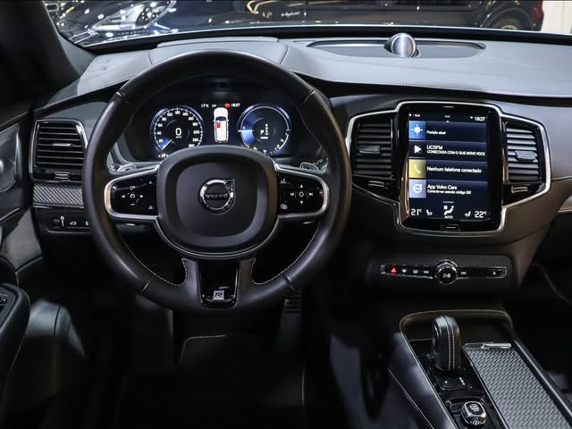 VOLVO XC90 T8 R-DESIGN - Imagem 6