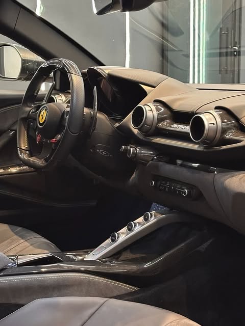 FERRARI 812 GTS - Imagem 5