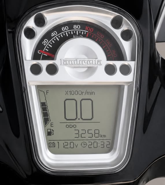 LAMBRETTA V200 SPECIAL - Imagem 6
