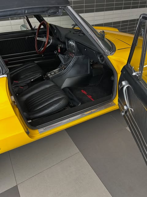 ALFA ROMEO 2000 SPIDER - Imagem 2