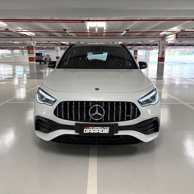 MERCEDES-BENZ GLA 35 AMG - Imagem 6