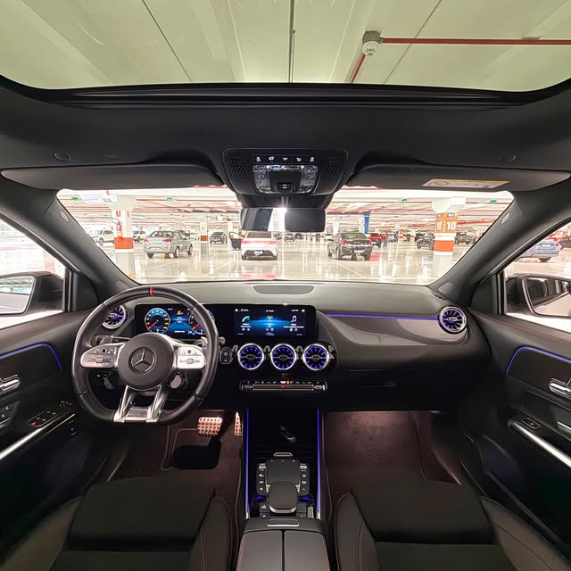 MERCEDES-BENZ GLA 35 AMG - Imagem 7