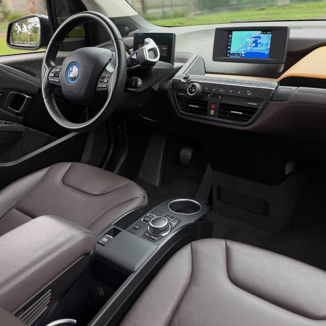 BMW I3 BEV FULL - Imagem 8