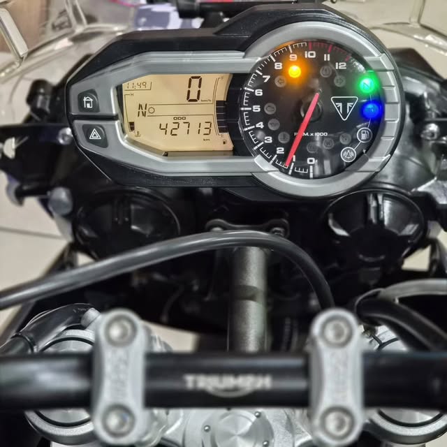 TRIUMPH TIGER XR - Imagem 4
