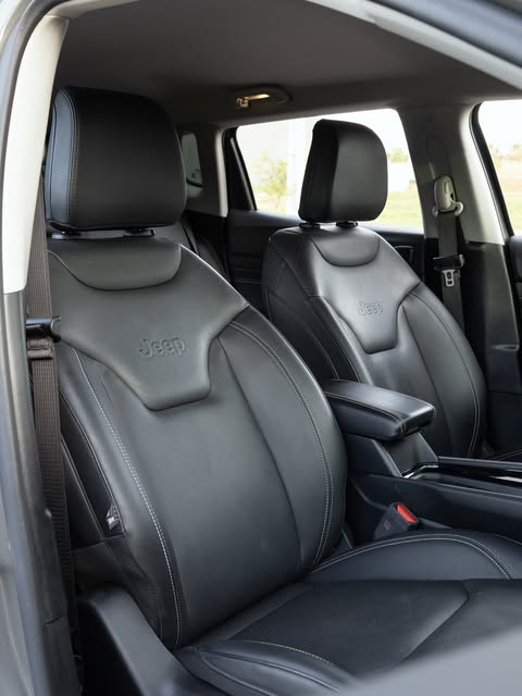 JEEP COMPASS LONGITUDE T270 TURBO FLEX AT6 - Imagem 14