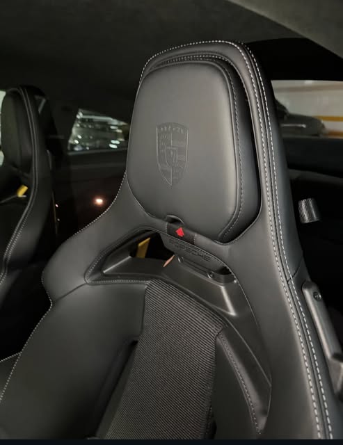 PORSCHE 911 GT3 TOURING - Imagem 20