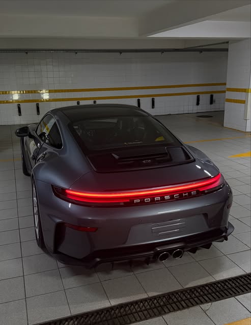 PORSCHE 911 GT3 TOURING - Imagem 7