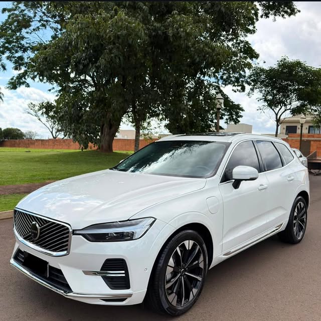 VOLVO XC60 T8 HYBRID ULTRA - Imagem 5