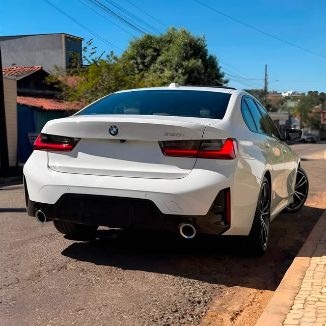BMW 320I M SPORT - Imagem 5