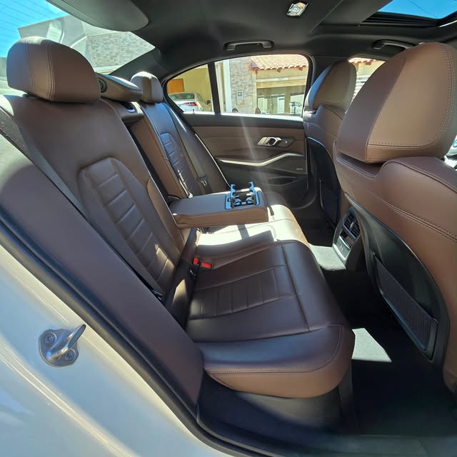BMW 320I M SPORT - Imagem 10