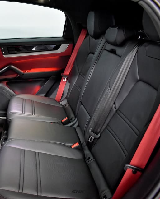 PORSCHE CAYENNE COUPE - Imagem 7