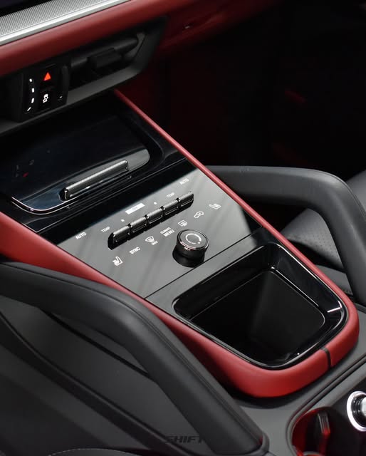 PORSCHE CAYENNE COUPE - Imagem 10