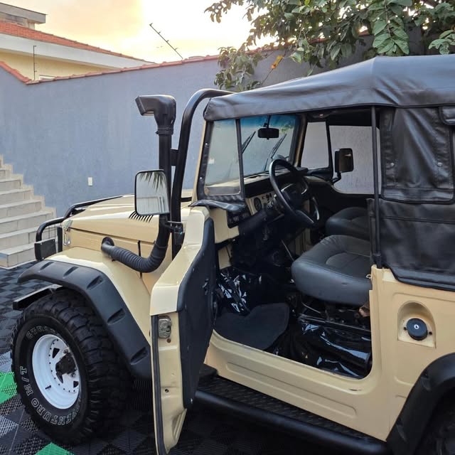 TOYOTA BANDEIRANTE - Imagem 4