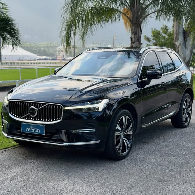 VOLVO XC60 T8 INSCRIPTION HYBRID - Imagem 1
