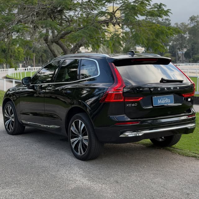 VOLVO XC60 T8 INSCRIPTION HYBRID - Imagem 3