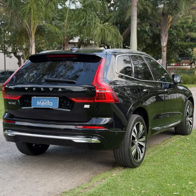 VOLVO XC60 T8 INSCRIPTION HYBRID - Imagem 4