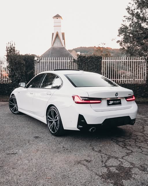 BMW 320I M SPORT - Imagem 2