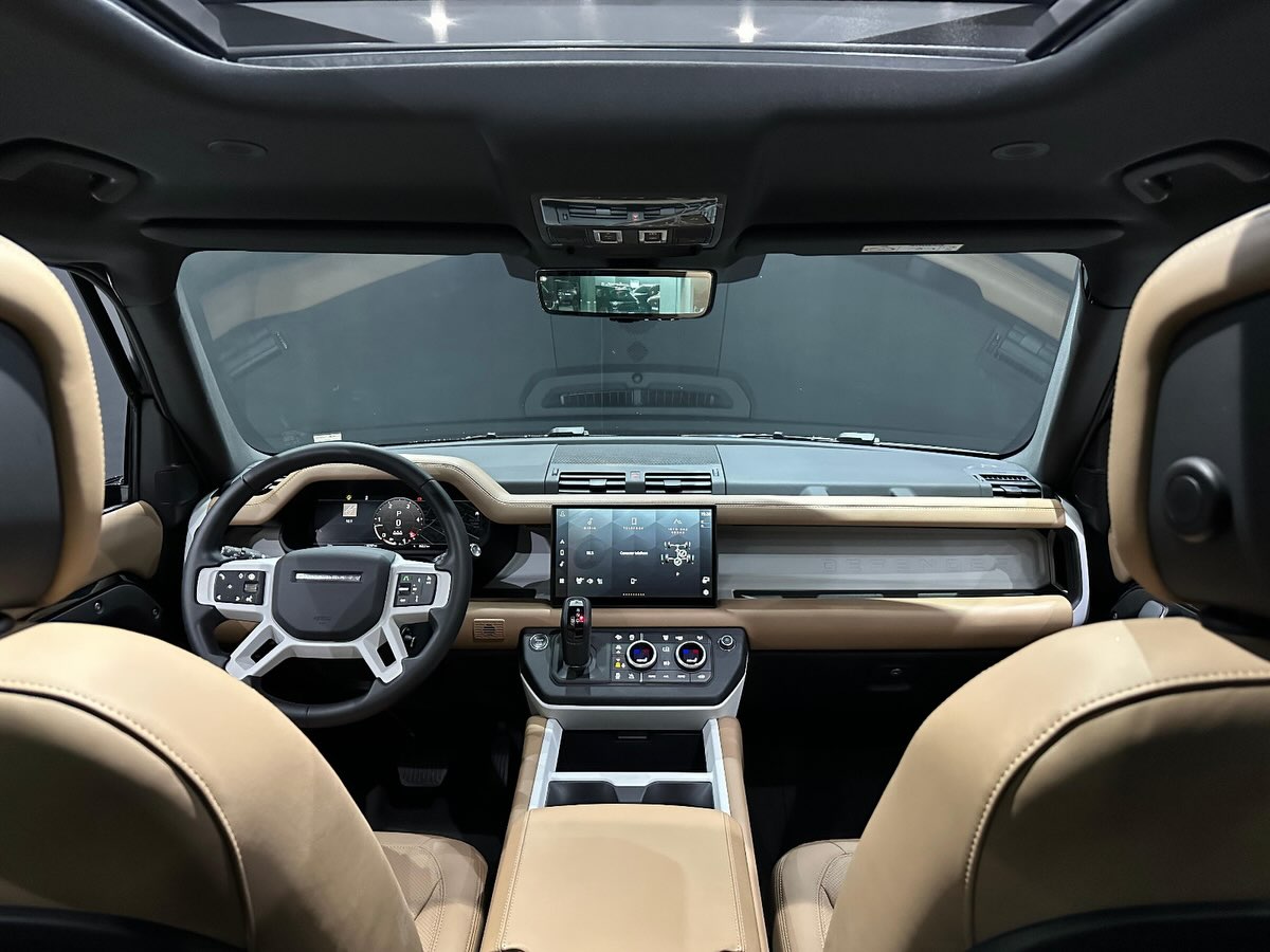 LAND ROVER DEFENDER 90X- DYNAMIC HSE AWD - Imagem 5